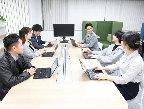 採用情報